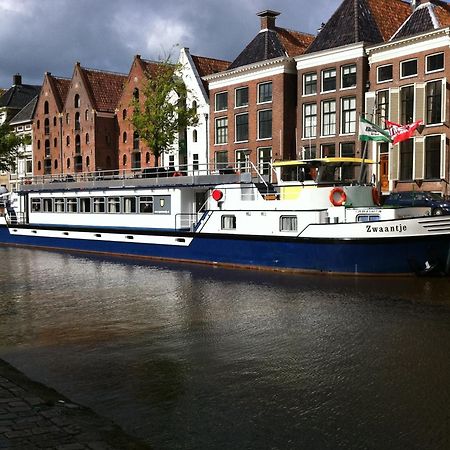 Botel Zwaantje Amsterdam Rum bild